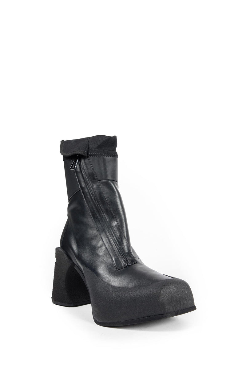 Dona Ankle Boots
