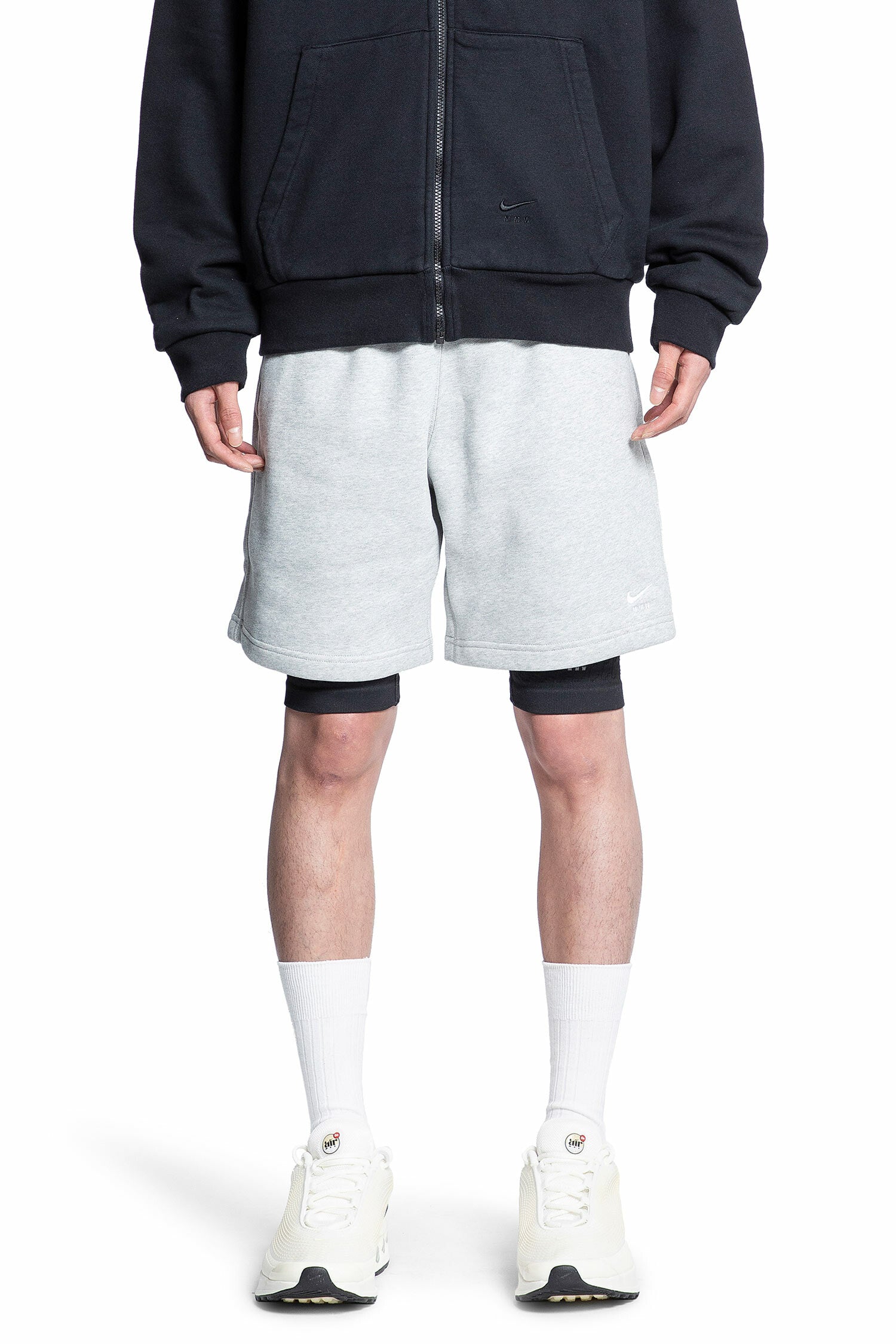 NIKE MAN GREY SHORTS & SKIRTS