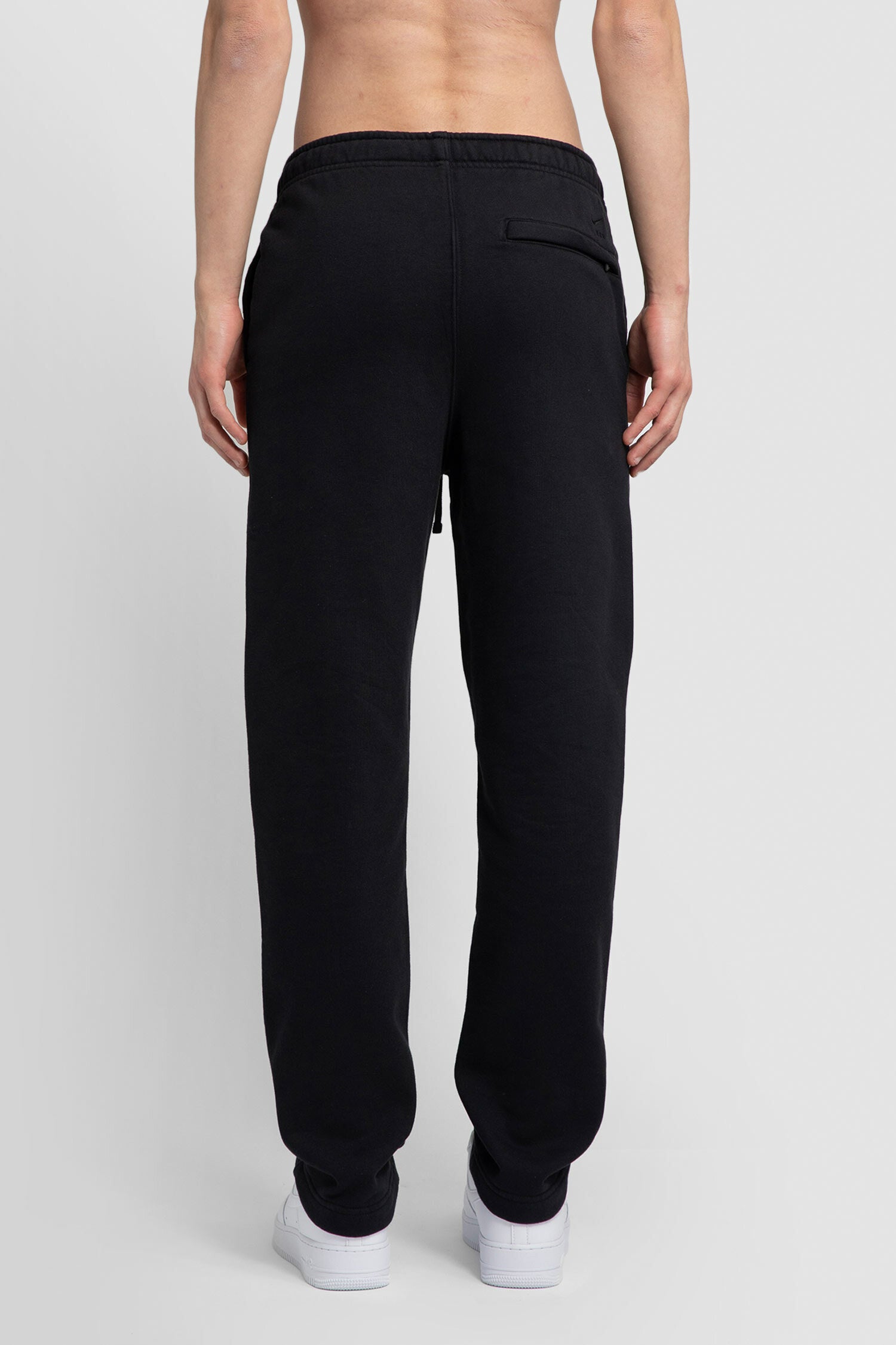 NIKE MAN BLACK TROUSERS