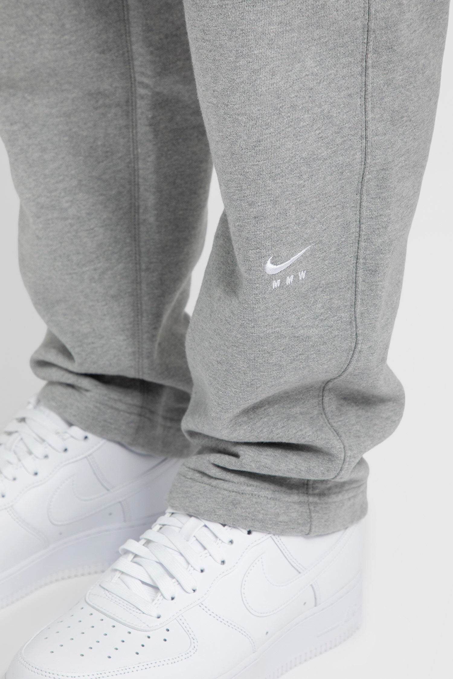 NIKE MAN GREY TROUSERS