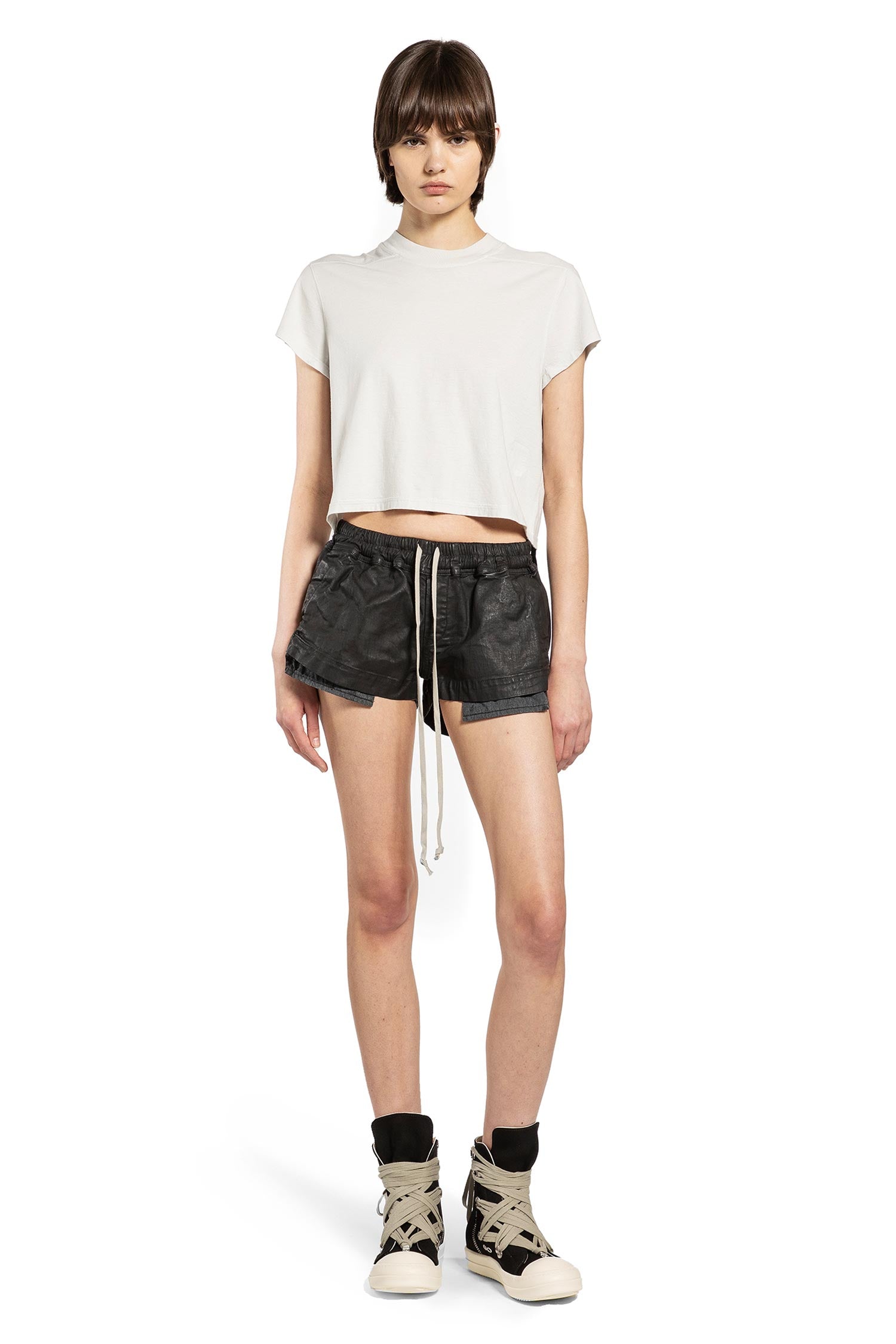 Temple Cropped Small Level T-Shirt