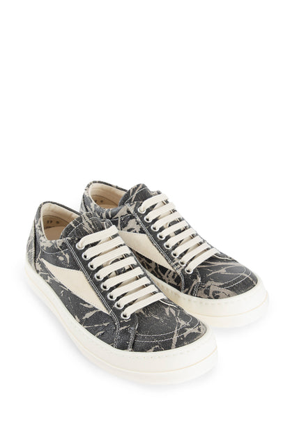 Concordians Vintage Sneaks