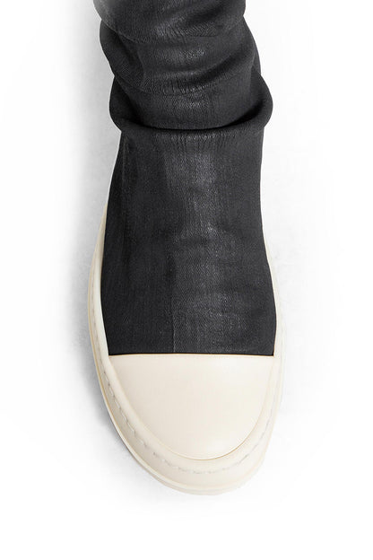 Concordians High Sock Sneaks