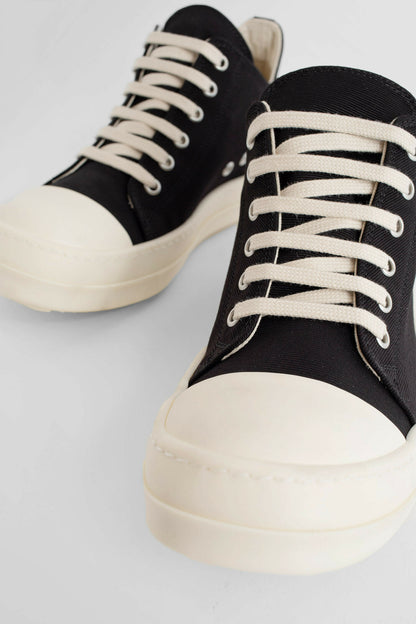 RICK OWENS MAN BLACK SNEAKERS