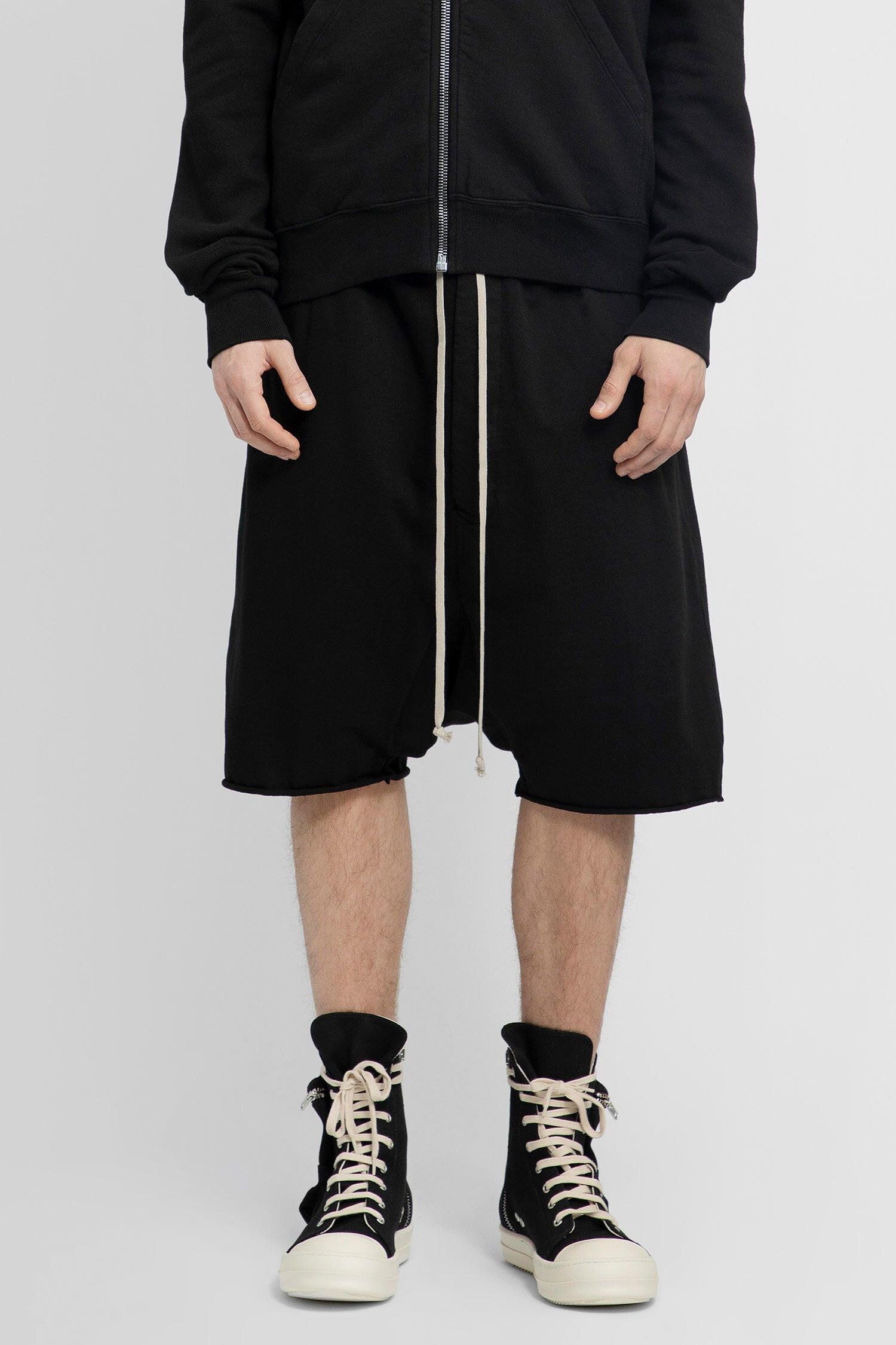 RICK OWENS WOMAN BLACK SHORTS