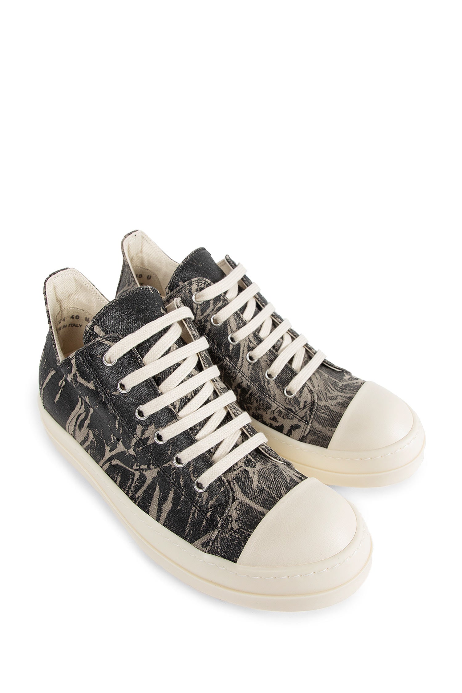 Concordians Low Sneaks