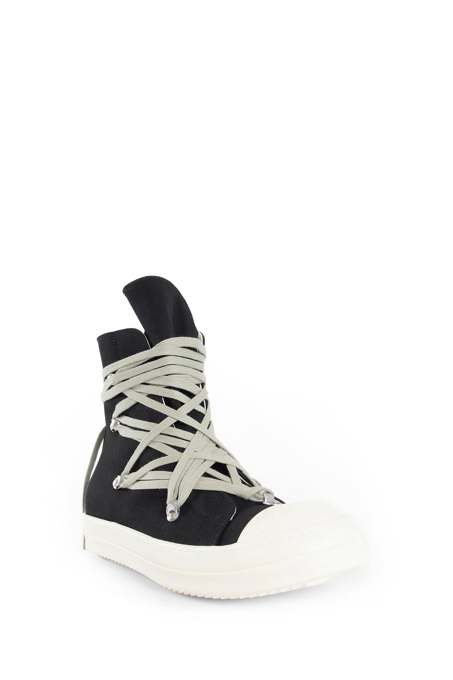 Concordians Megalace Sneaks