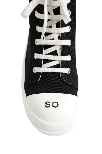 Tower Sneaks