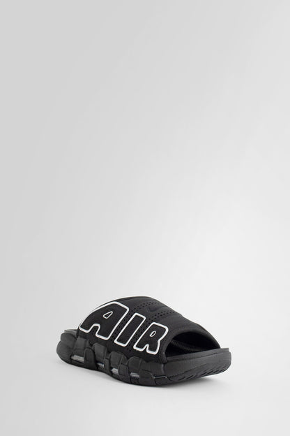 NIKE MAN BLACK SANDALS & SLIDES