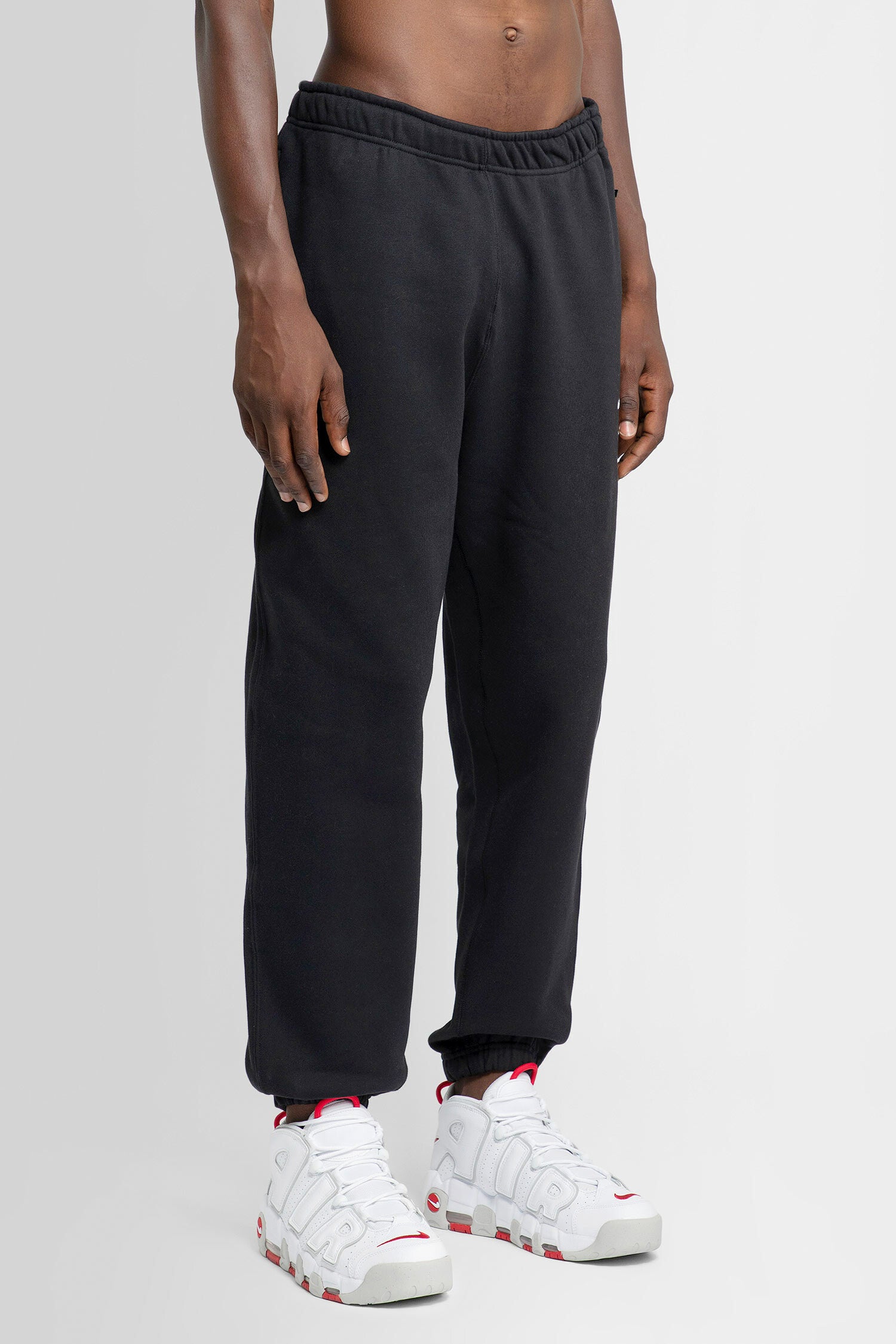 NIKE MAN BLACK TROUSERS