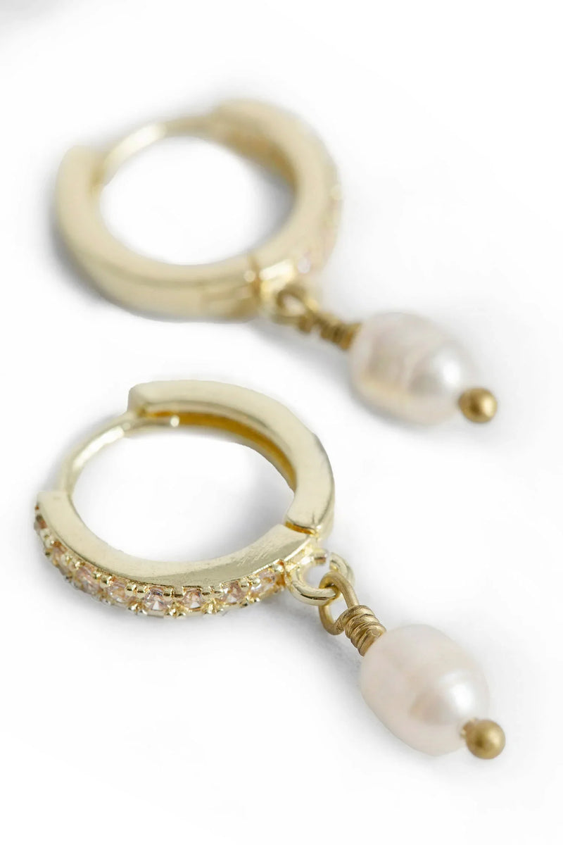 Hoop Pearl Earrings - Antonioli.eu