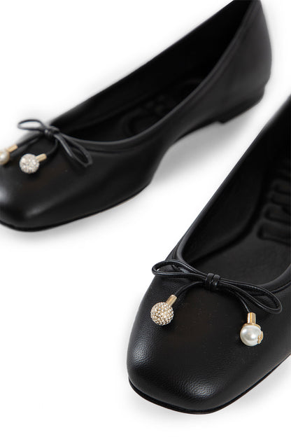 JIMMY CHOO WOMAN BLACK FLATS