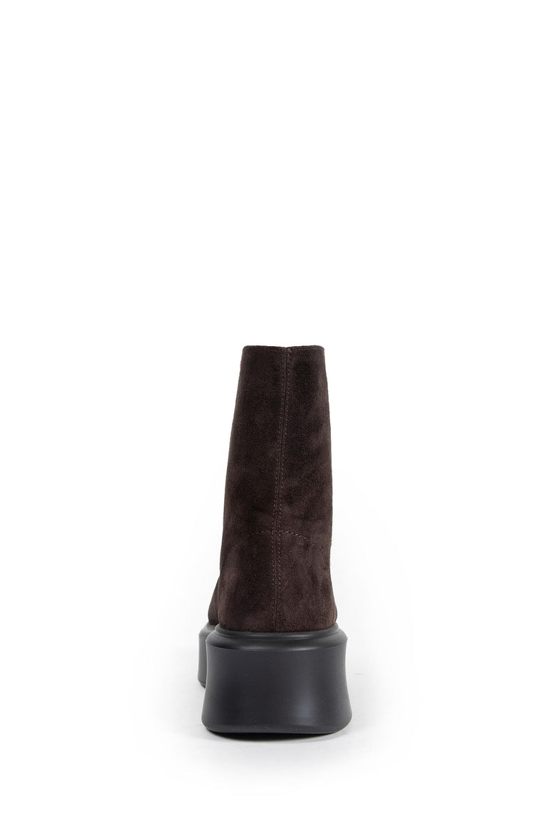 Zipped Boot in Suede