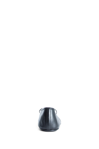 THE ROW WOMAN BLACK FLATS