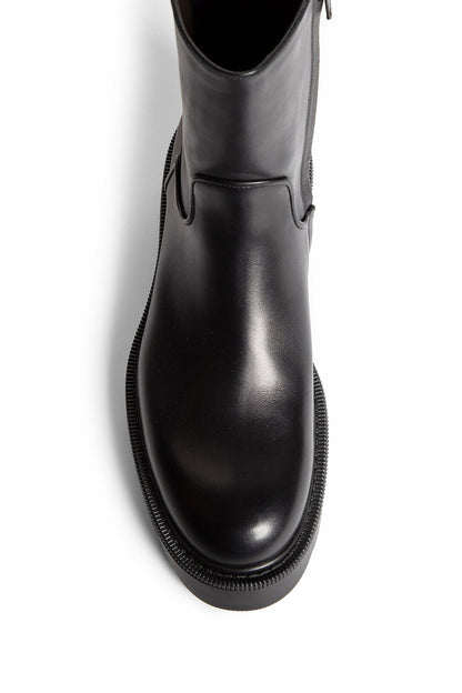 THE ROW WOMAN BLACK BOOTS