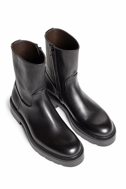 THE ROW WOMAN BLACK BOOTS