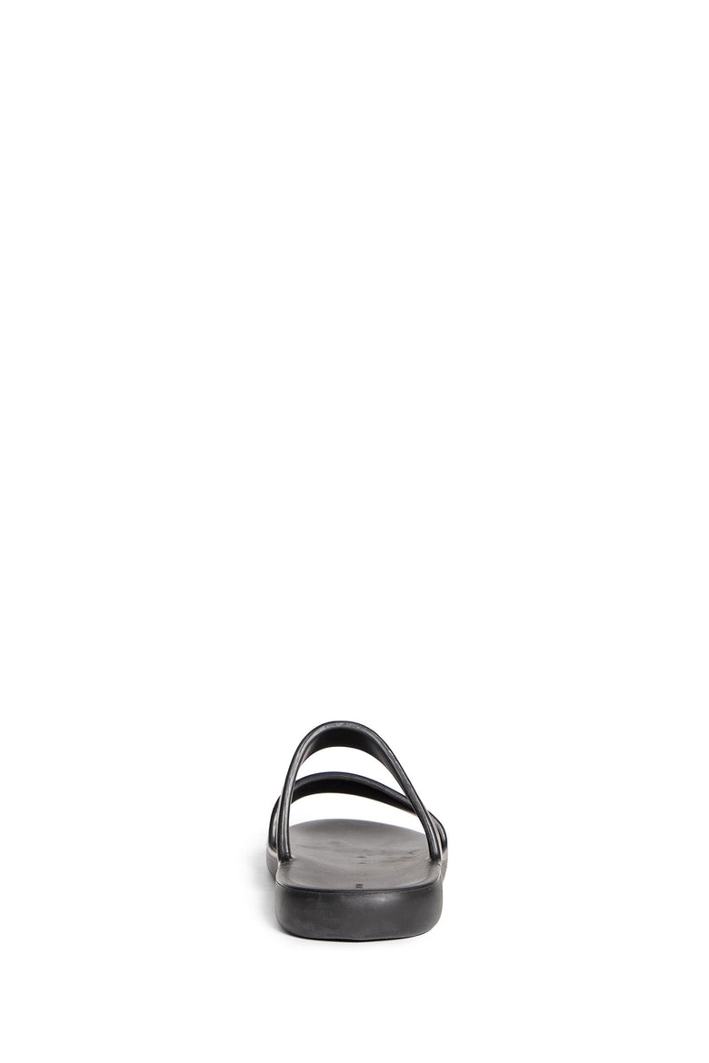 THE ROW WOMAN BLACK SANDALS & SLIDES