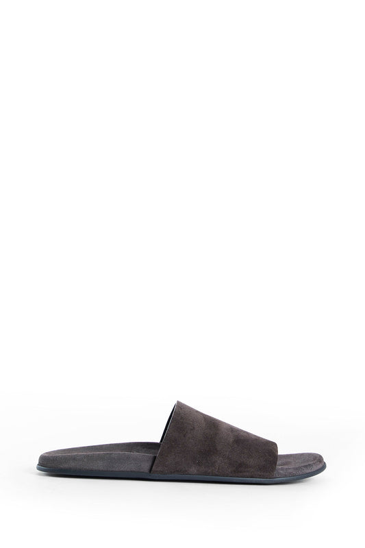 Hugh Slides in Suede