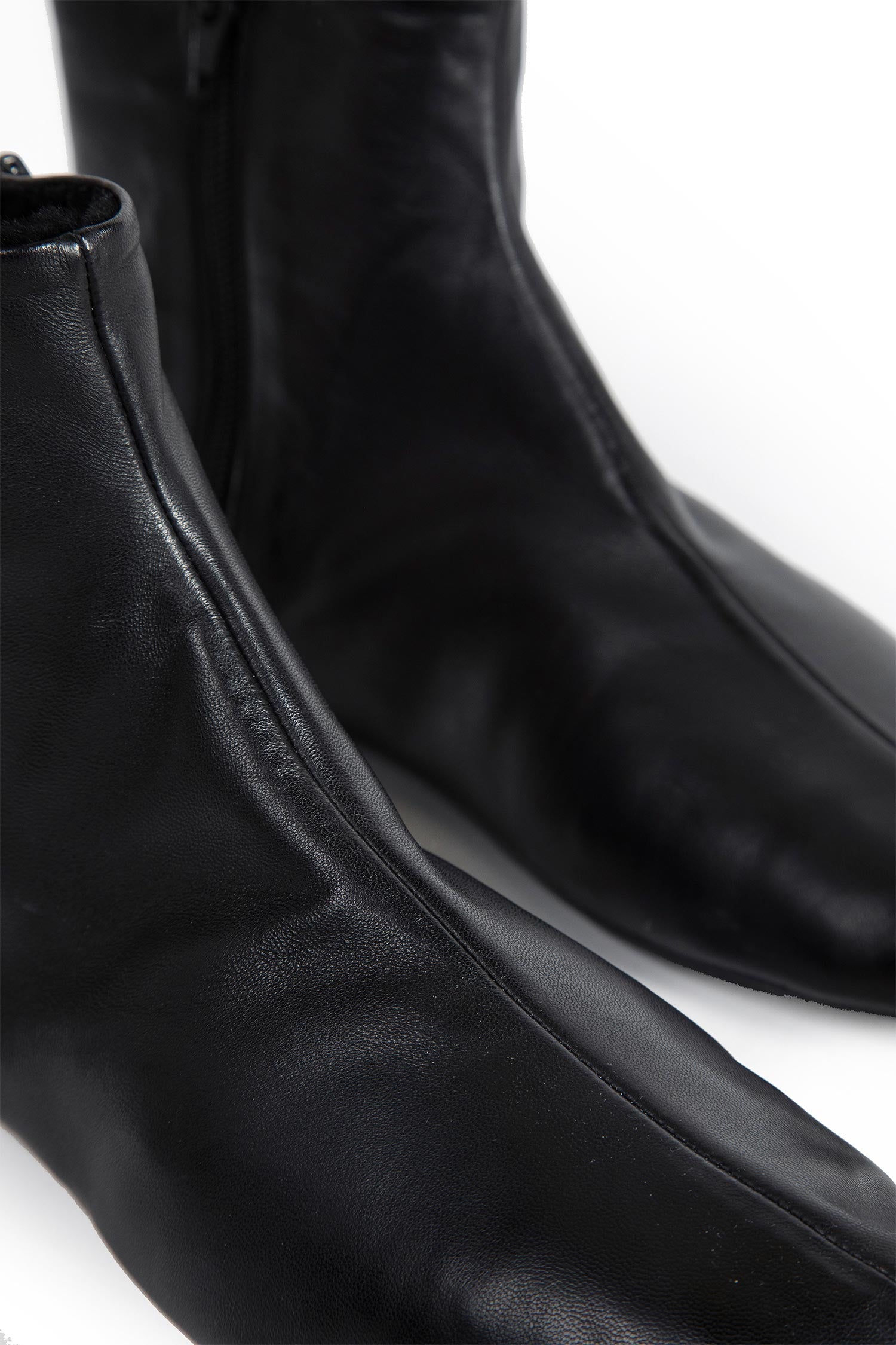 Stella Boots in Leather and Shearling