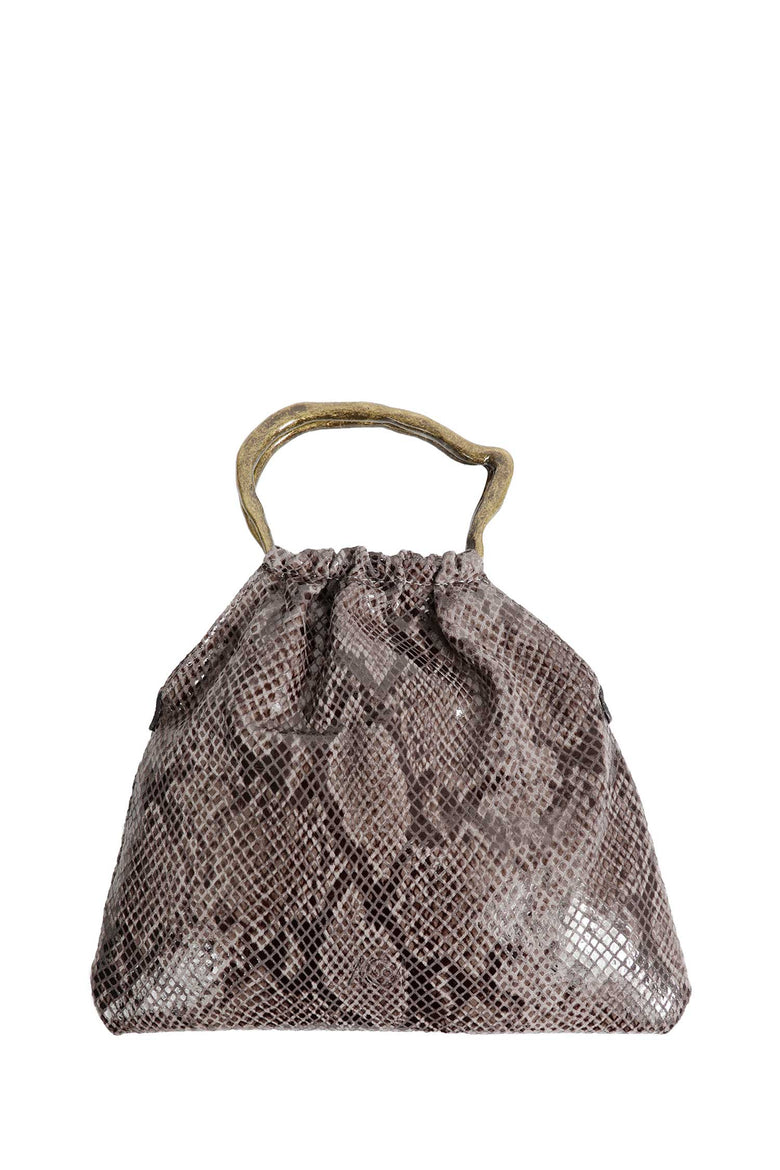 A504 Delia Pouch S woman