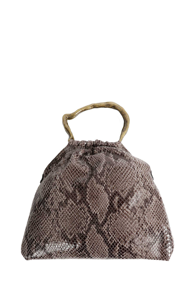 A504 Delia Pouch S woman