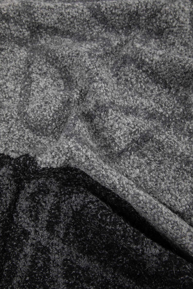 Anagram scarf in alpaca and wool