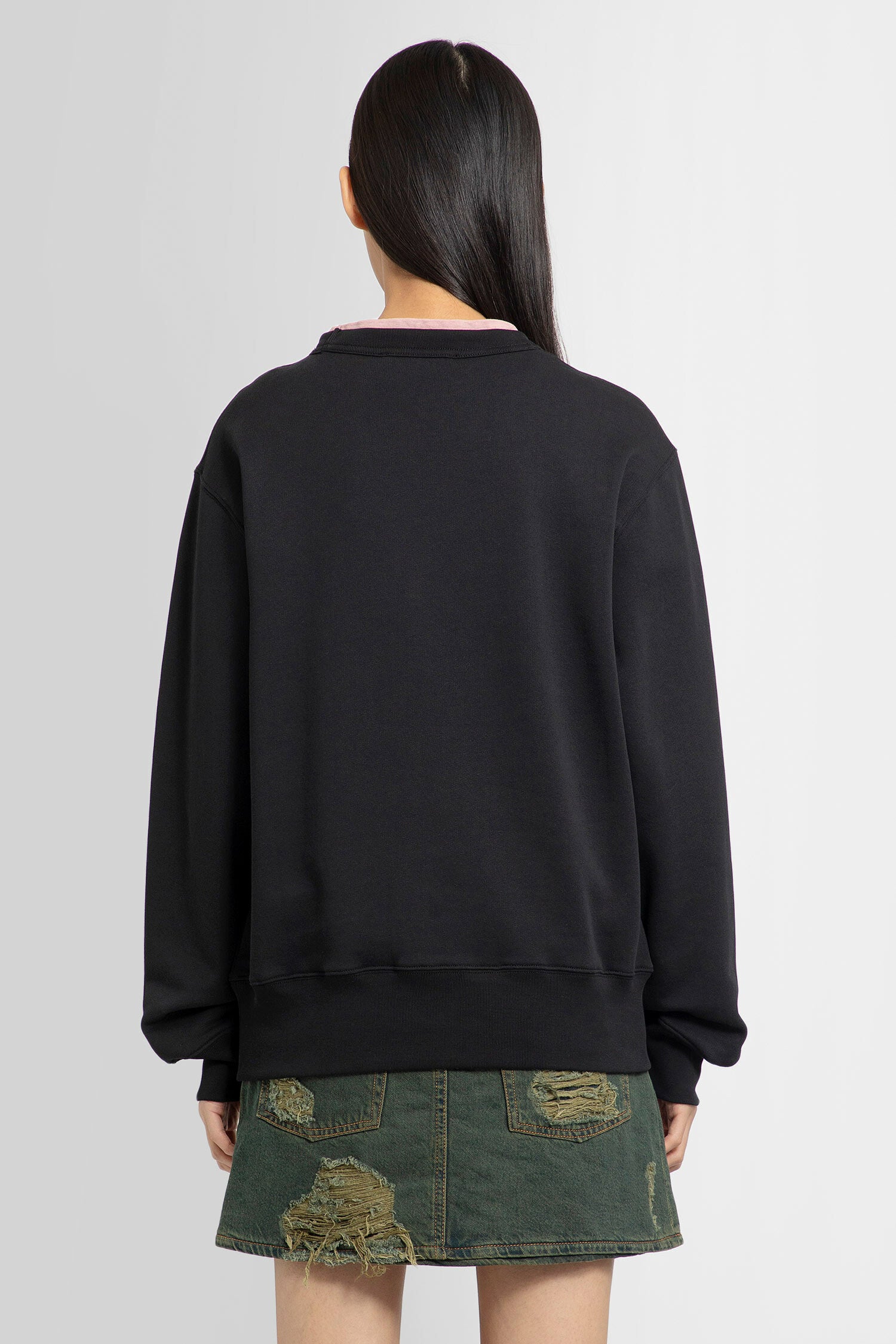 ACNE STUDIOS WOMAN BLACK SWEATSHIRTS