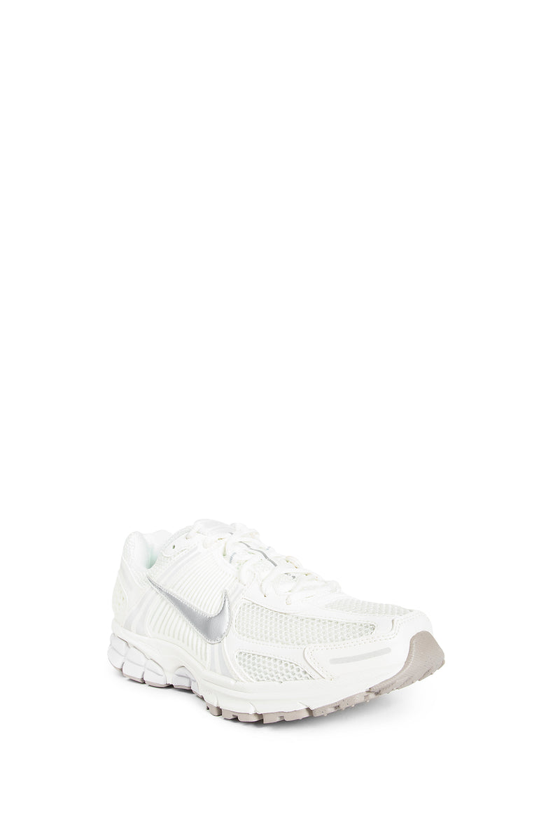 NIKE UNISEX WHITE SNEAKERS