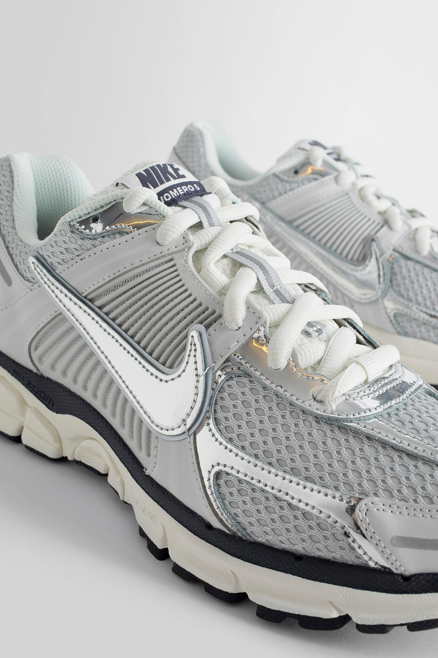 NIKE UNISEX GREY SNEAKERS - Antonioli.eu