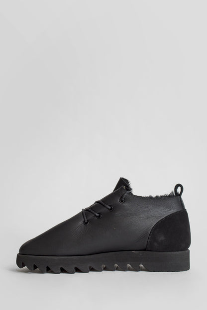 HENDER SCHEME MAN BLACK LACE-UPS