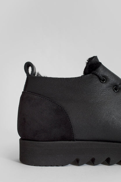 HENDER SCHEME MAN BLACK LACE-UPS