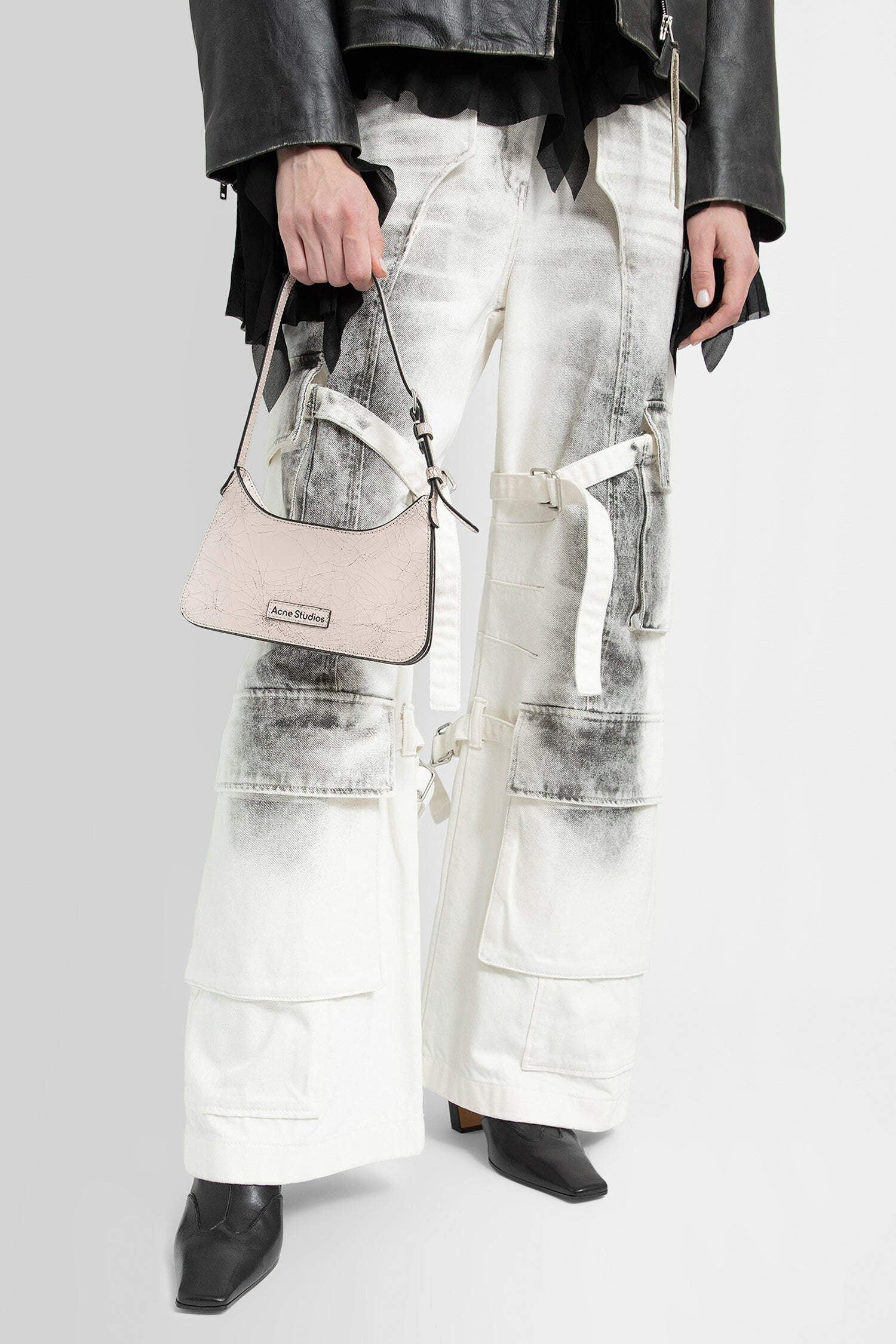 ACNE STUDIOS WOMAN WHITE SHOULDER BAGS