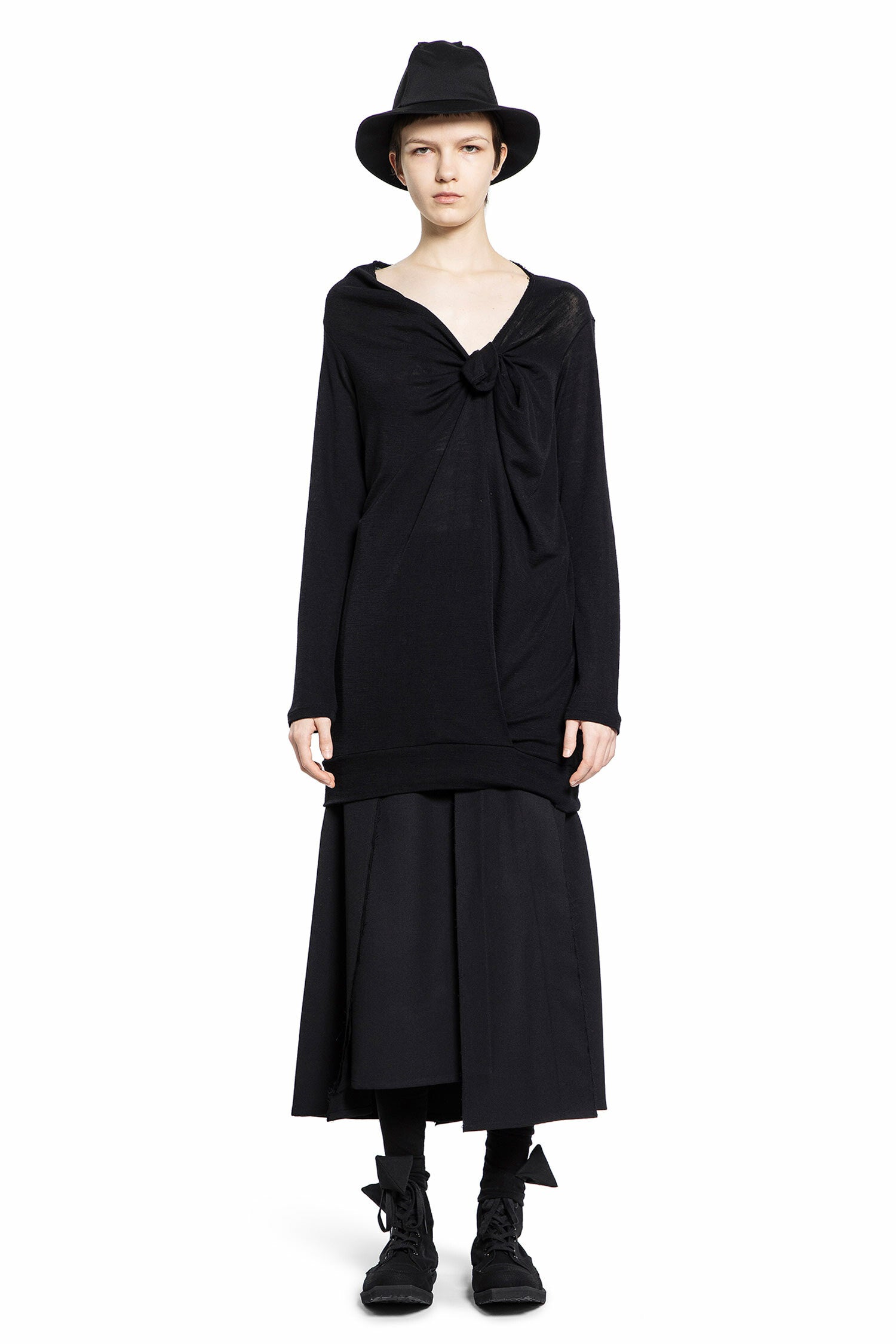 YOHJI YAMAMOTO WOMAN BLACK T-SHIRTS & TANK TOPS