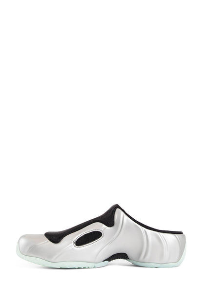 NIKE UNISEX SILVER MULES