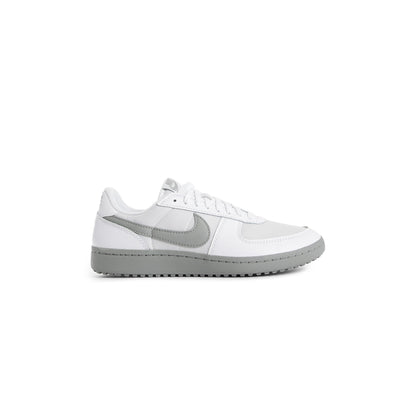 NIKE UNISEX WHITE SNEAKERS