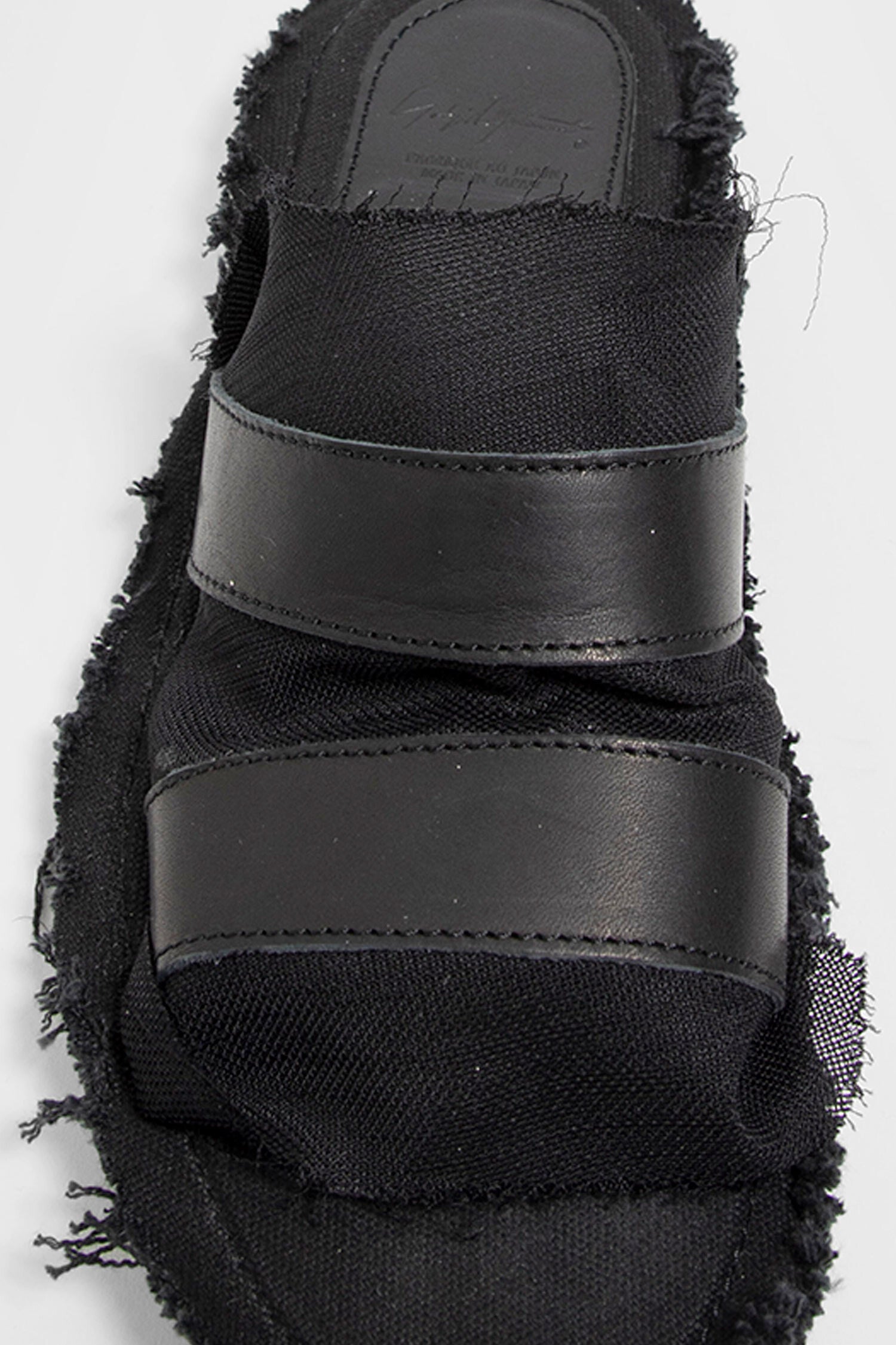 YOHJI YAMAMOTO WOMAN BLACK SANDALS & SLIDES