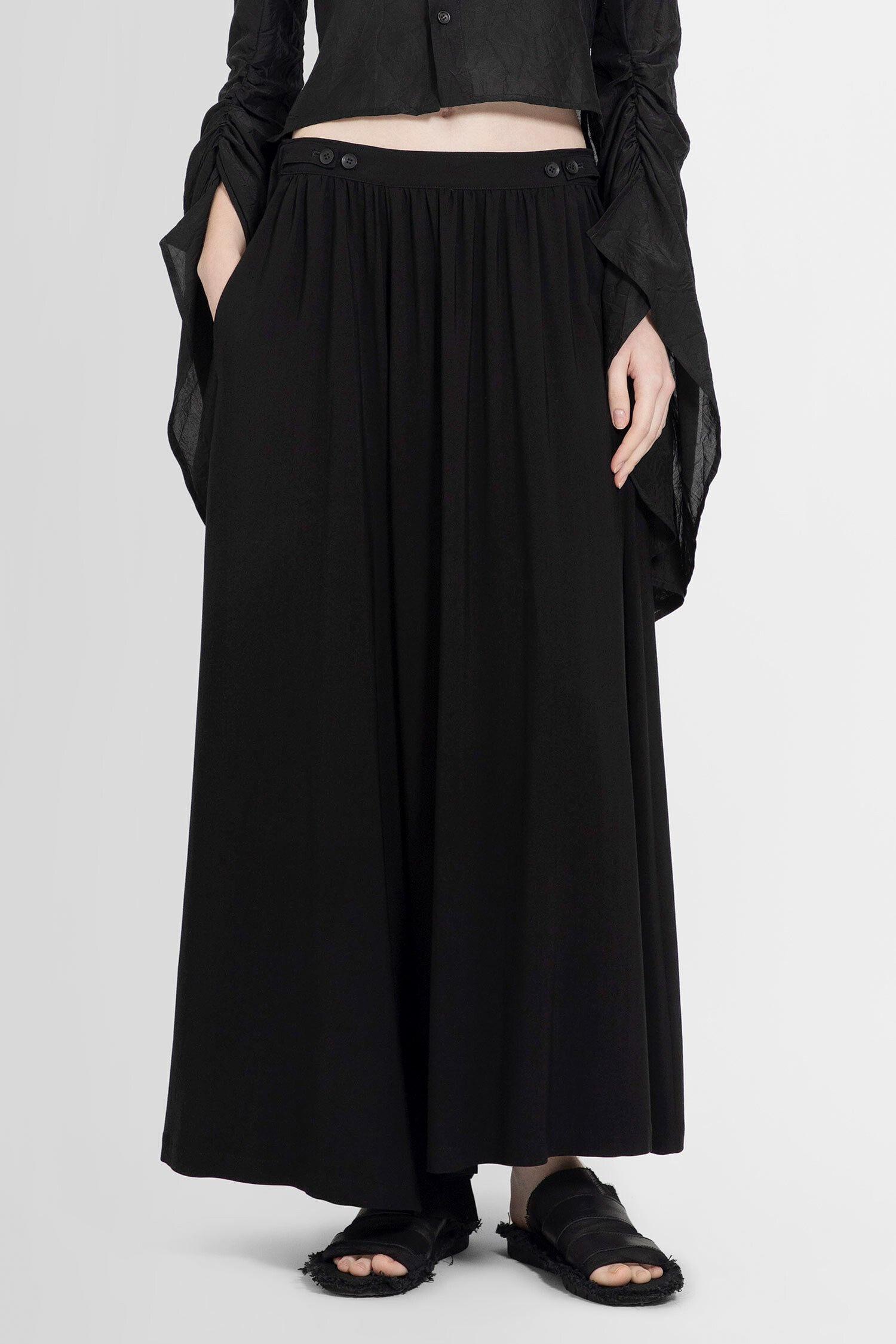 YOHJI YAMAMOTO WOMAN BLACK TROUSERS