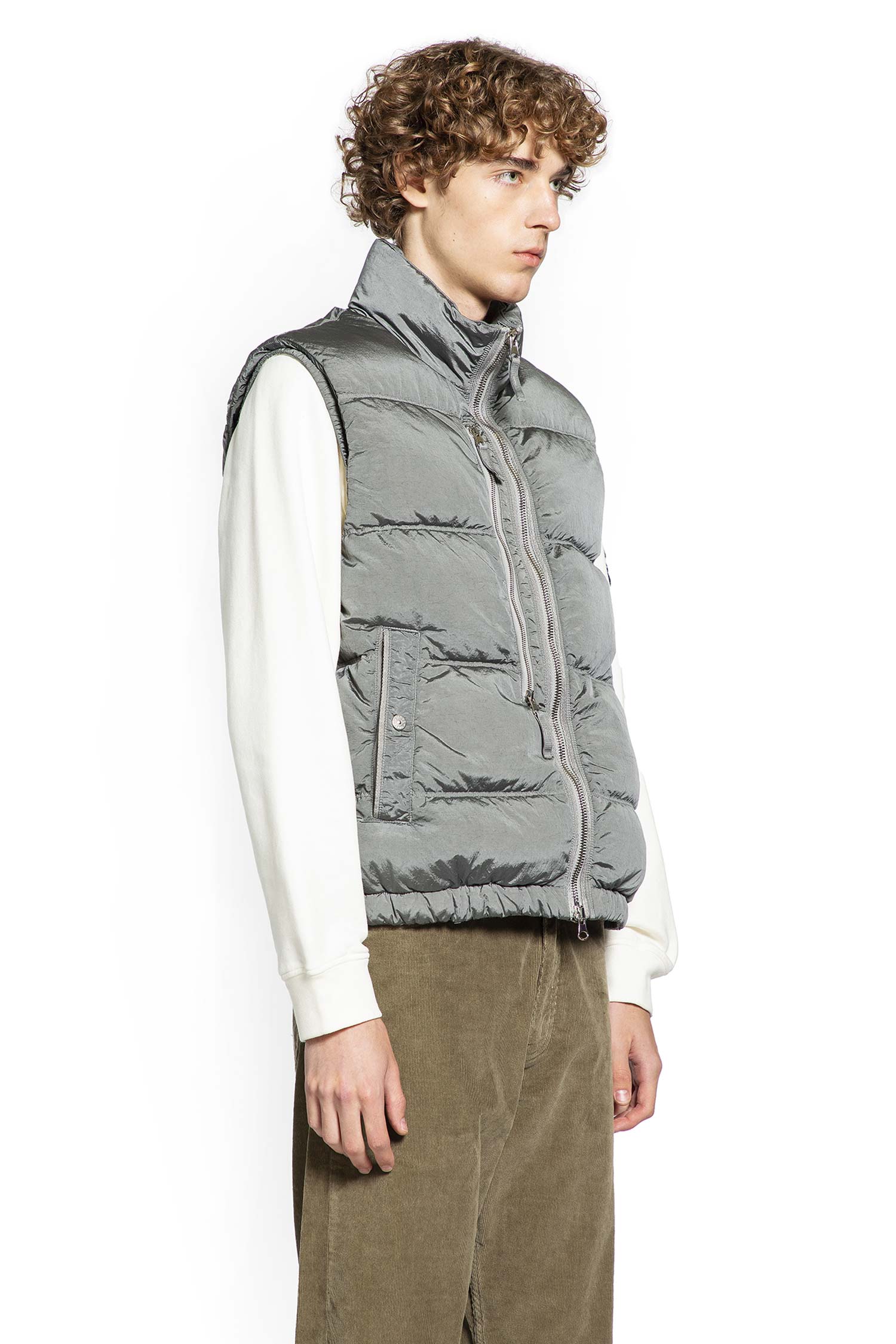 STONE ISLAND MAN SILVER VESTS