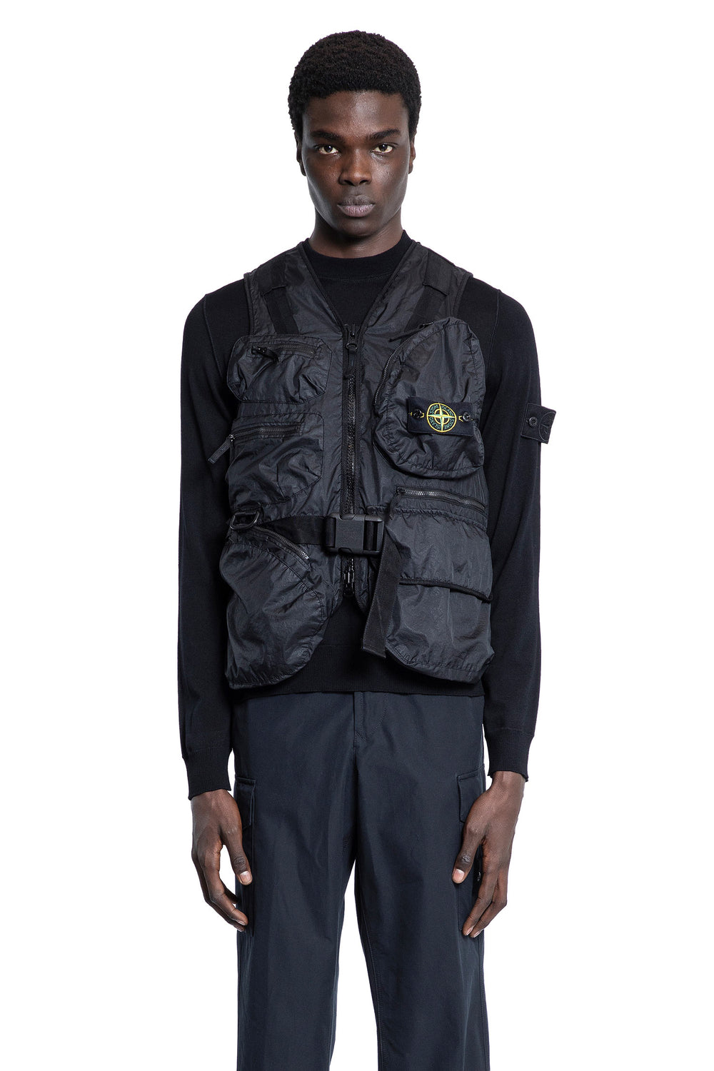 STONE ISLAND MAN BLACK VESTS