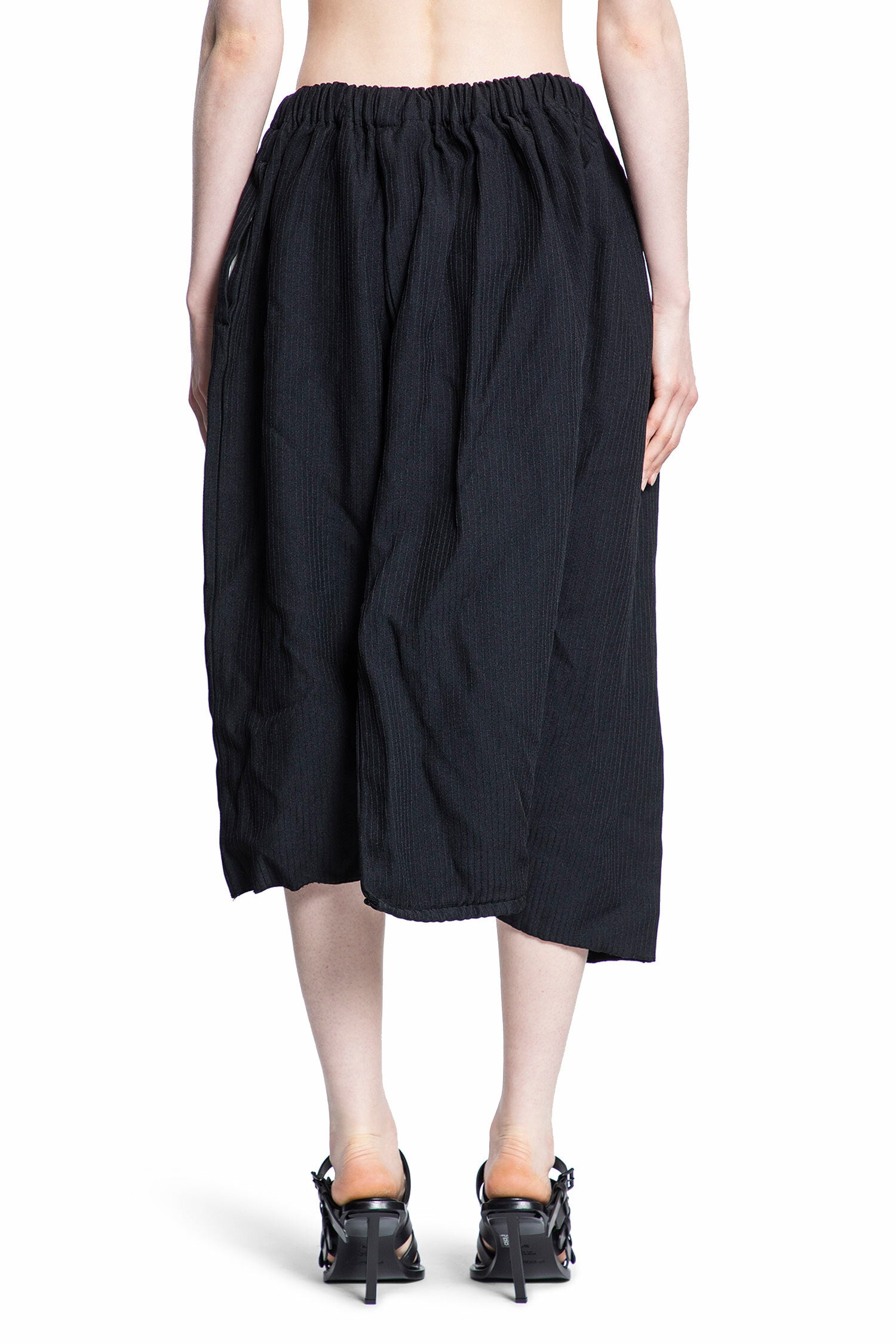 COMME DES GARCONS WOMAN BLACK SHORTS