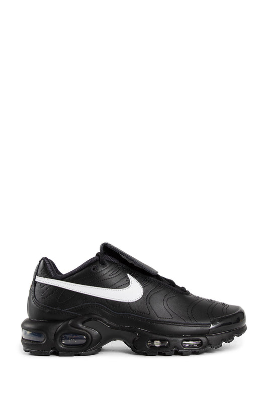 NIKE WOMAN BLACK&WHITE SNEAKERS