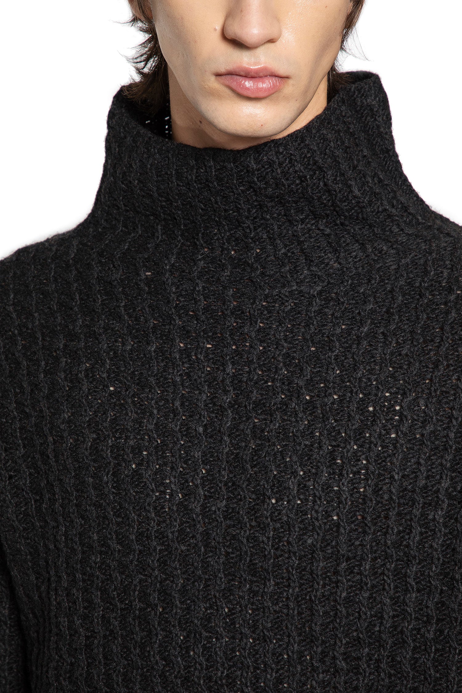 FORME D'EXPRESSION MAN BLACK KNITWEAR