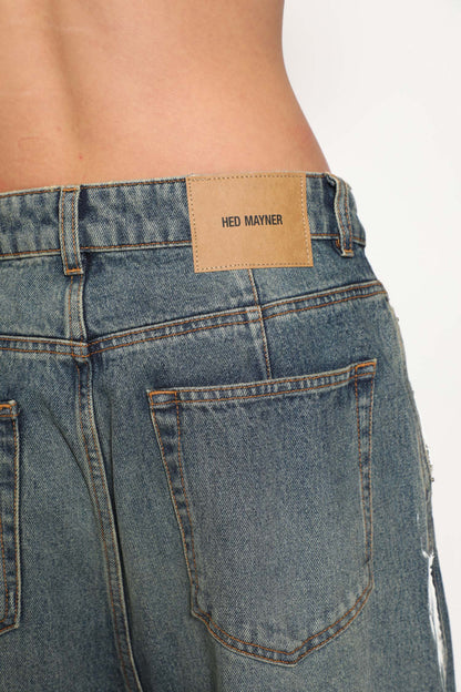 Pleated Jeans in Washed Denim