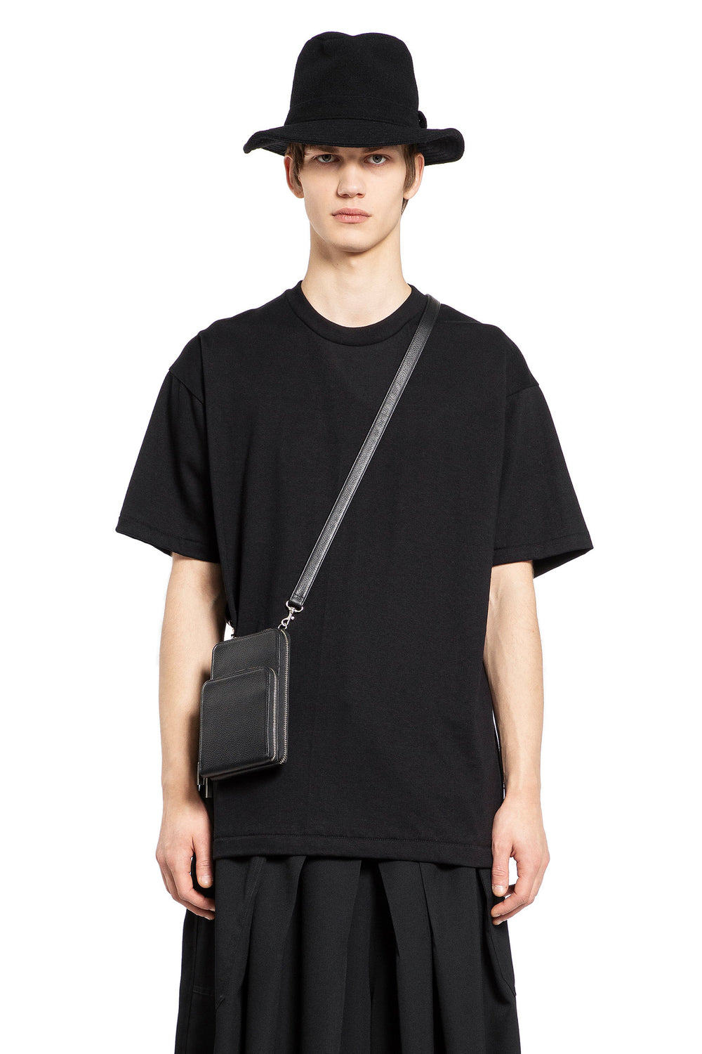 YOHJI YAMAMOTO MAN BLACK T-SHIRTS & TANK TOPS