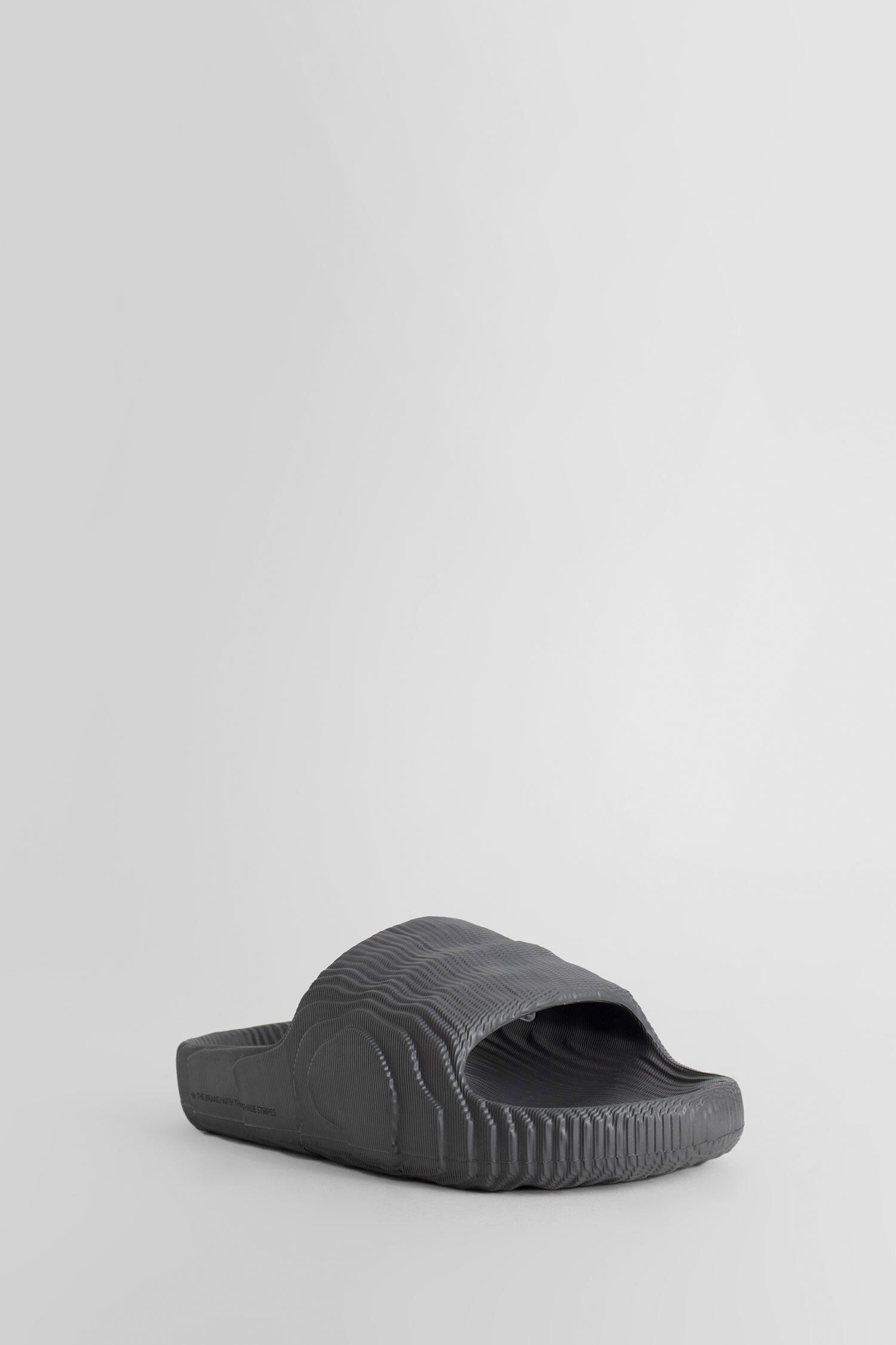 ADIDAS UNISEX BLACK SANDALS & SLIDES