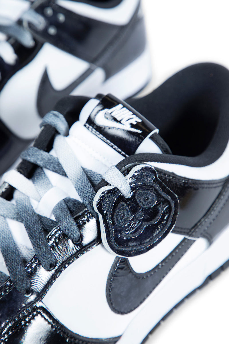 Dunk Low SE Panda Sneakers