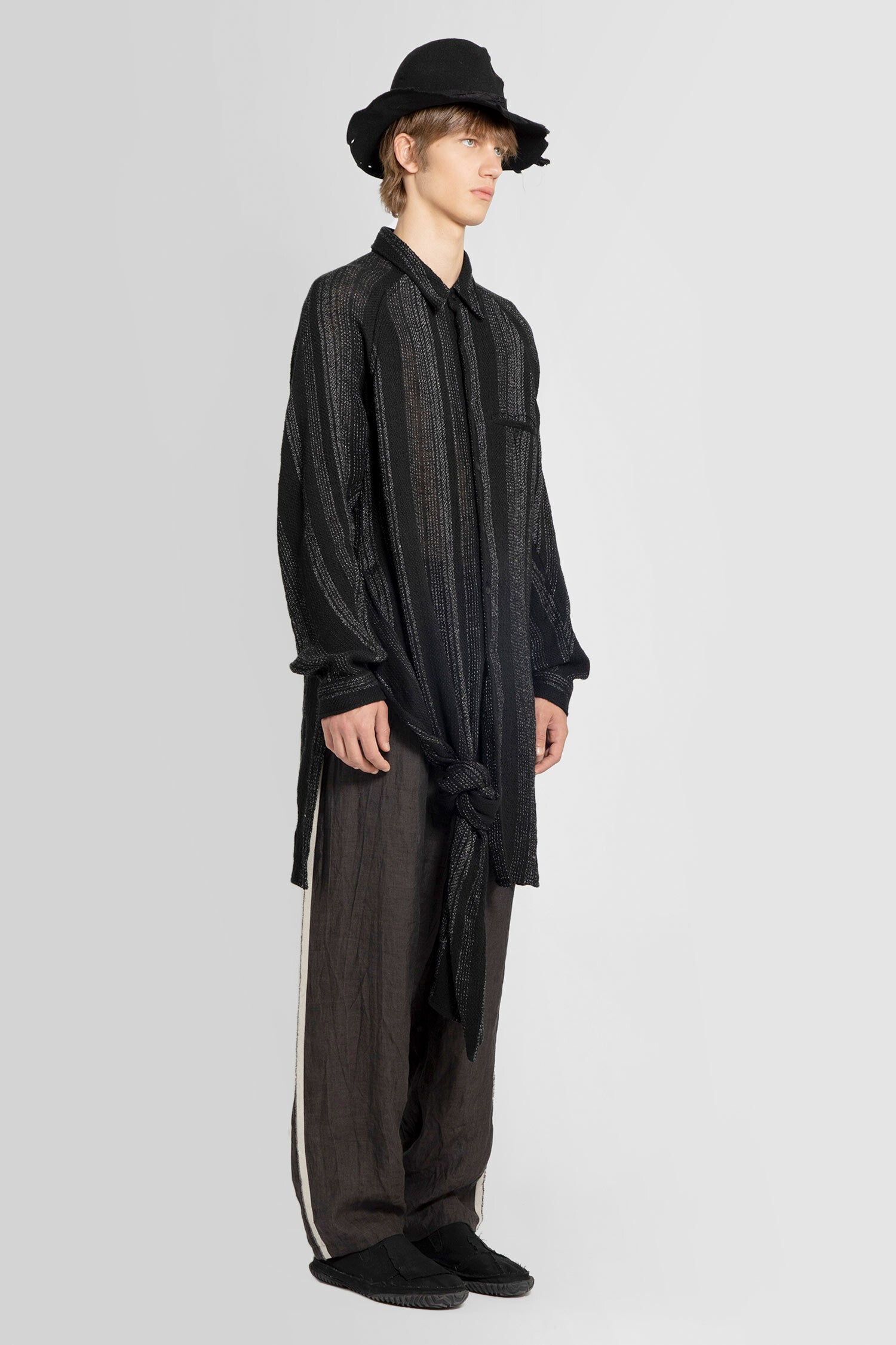 YOHJI YAMAMOTO MAN BLACK SHIRTS