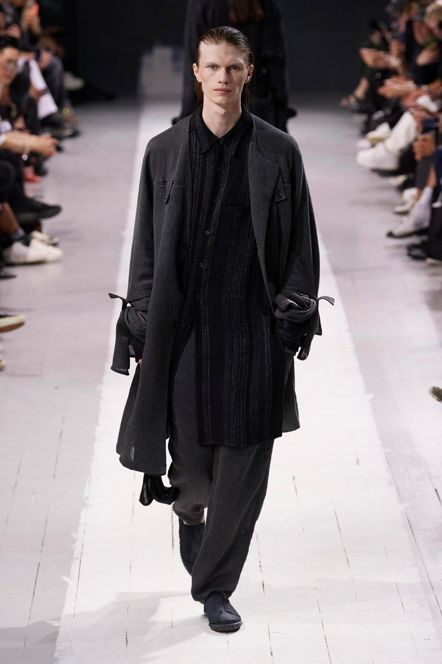 YOHJI YAMAMOTO MAN BLACK SHIRTS