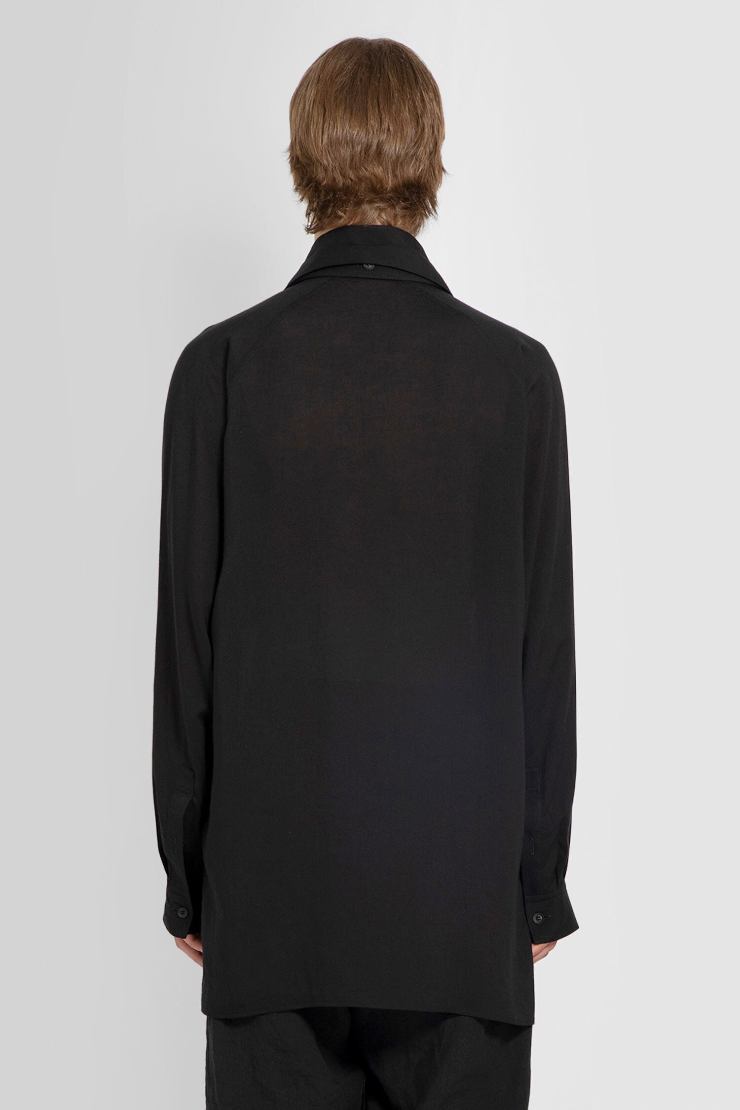 YOHJI YAMAMOTO MAN BLACK SHIRTS