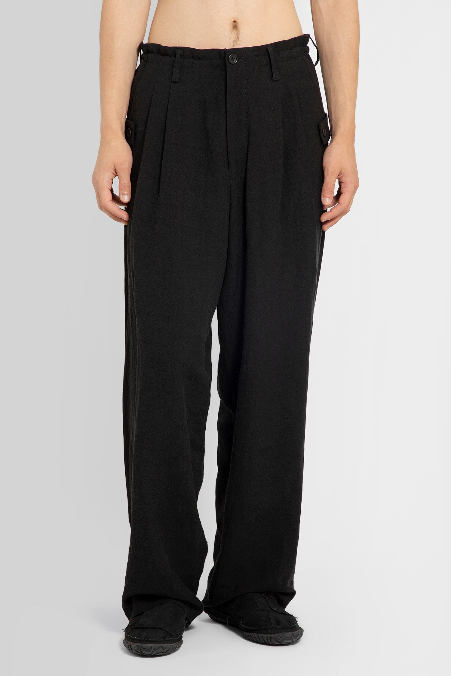 YOHJI YAMAMOTO MAN BLACK TROUSERS